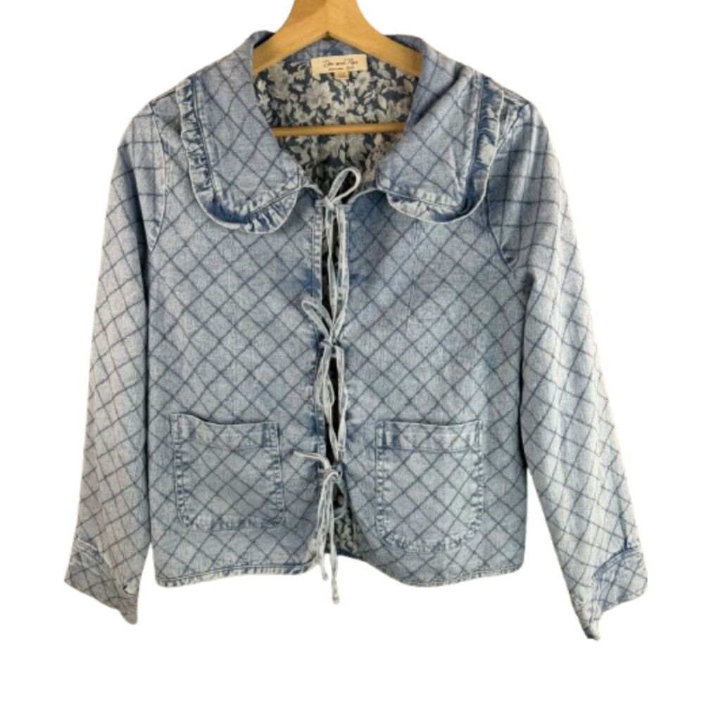Doe and Rae Blue Quilted Jacket Medium Tie Front Cottagecore Shacket NWOT